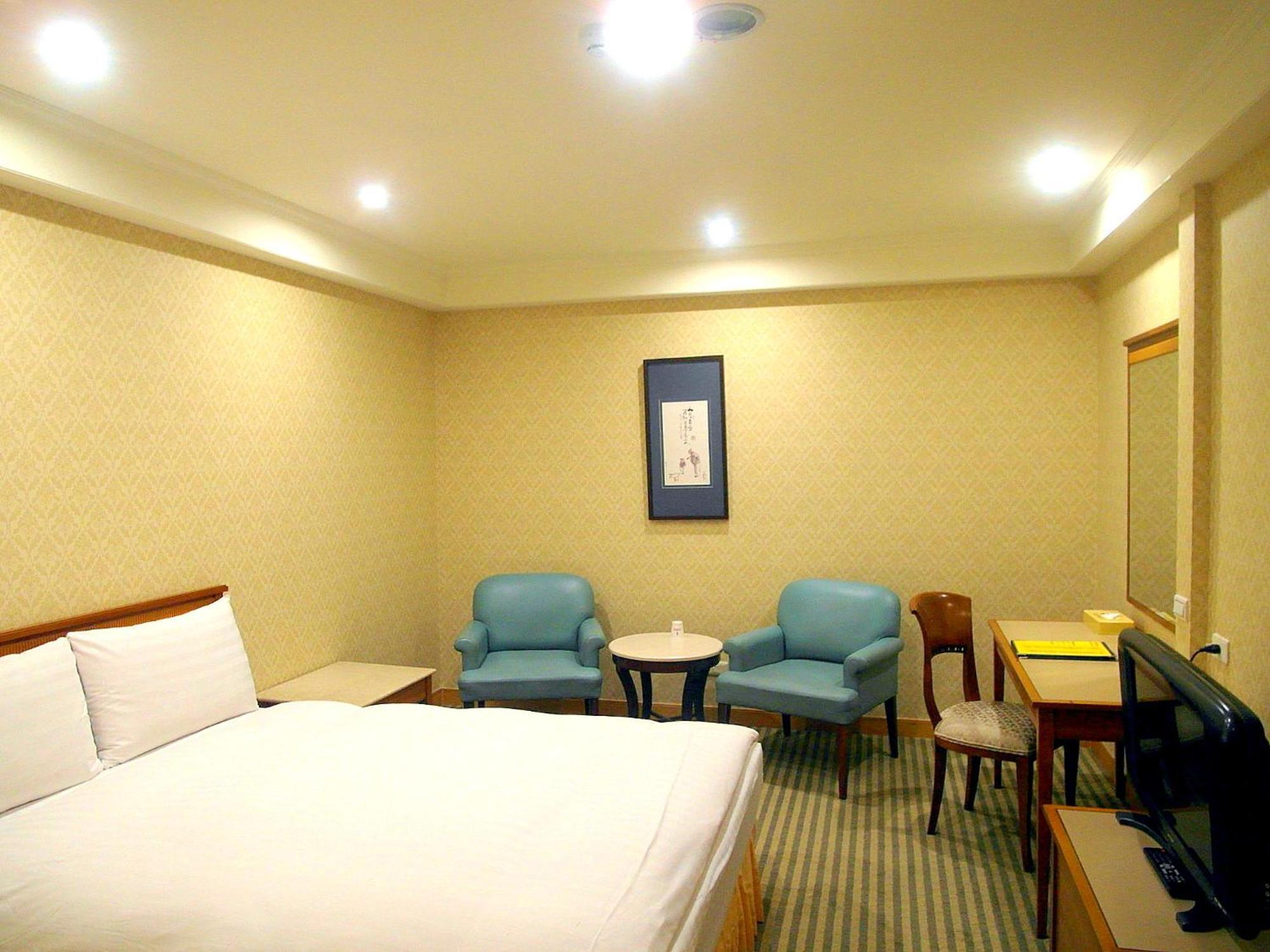 Apollo Hotel Puli Room photo